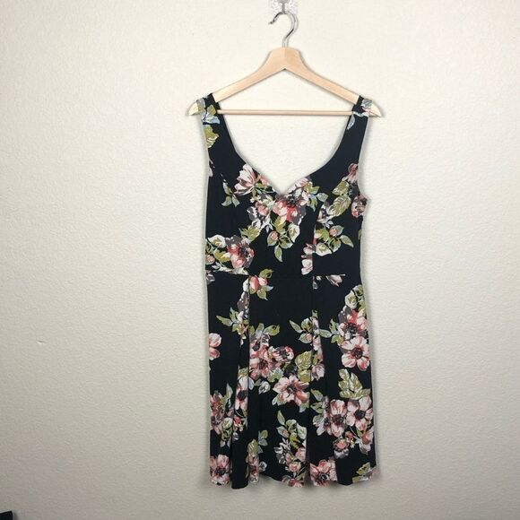 TORRID Floral Print Ponte‎ Pleated Skater Dress - Picture 4 of 12